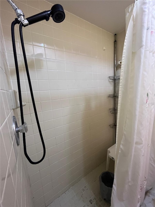 2765 Montego Bay Blvd, Kissimmee, FL 34746 - full bath with a shower stall