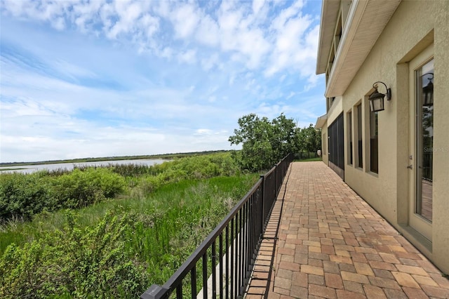 15344 Johns Lake Pointe Blvd, Winter Garden, FL 34787 - balcony with a water view