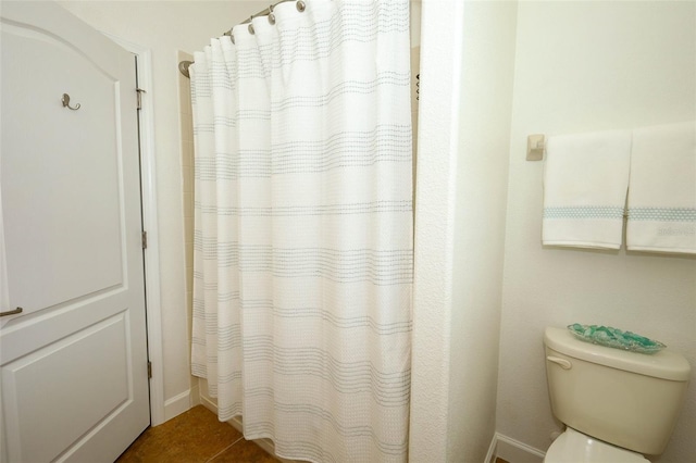 3574 La Jolla Dr, Clermont, FL 34711 - bathroom with tile patterned floors and a shower with curtain