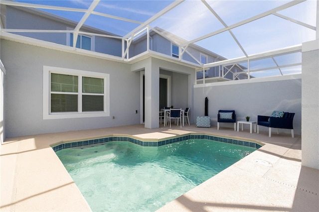 1070 Splash Shot Pl, Davenport, FL 33896 - swimming pool featuring a patio, a lanai, and outdoor dining area