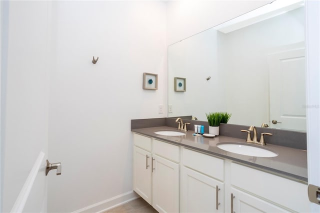 1070 Splash Shot Pl, Davenport, FL 33896 - bathroom featuring double vanity