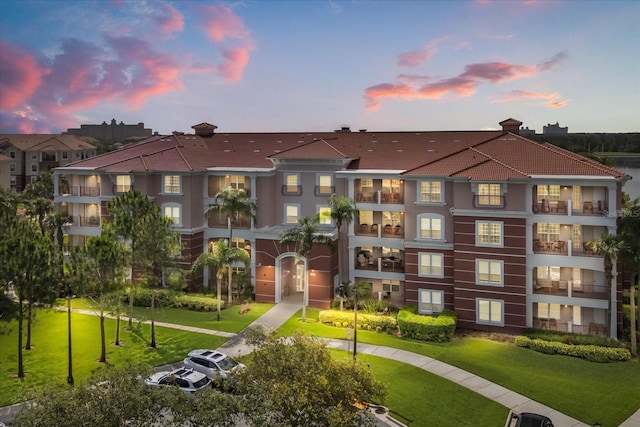 5012 Shoreway Loop Unit 10107, Orlando, FL 32819 - view of property at dusk