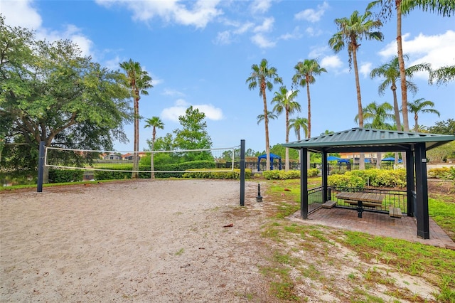 381 Cabello Dr, Davenport, FL 33837 - surrounding community with a gazebo and volleyball court