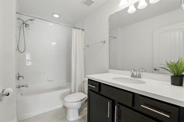 2118 Whiting Trl, Orlando, FL 32820 - full bath featuring vanity and shower / bath combo with shower curtain