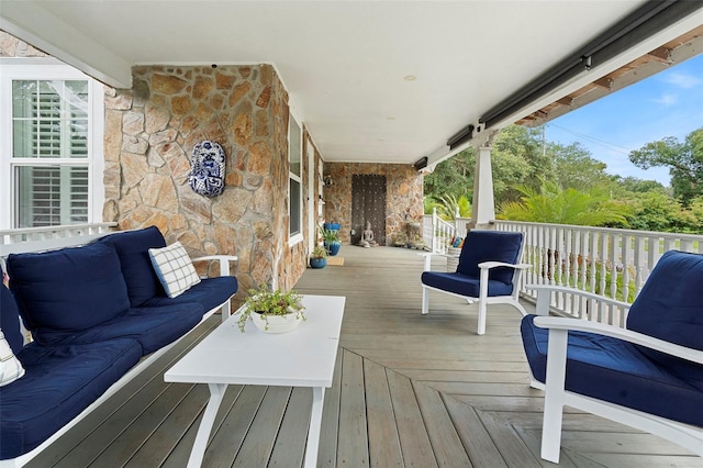 6501 Matchett Rd, Belle Isle, FL 32809 - wooden terrace featuring an outdoor living space