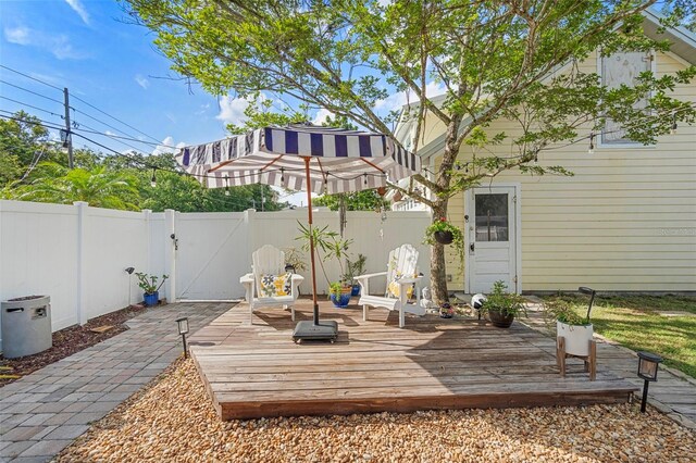 6501 Matchett Rd, Belle Isle, FL 32809 - deck featuring a gate and a fenced backyard