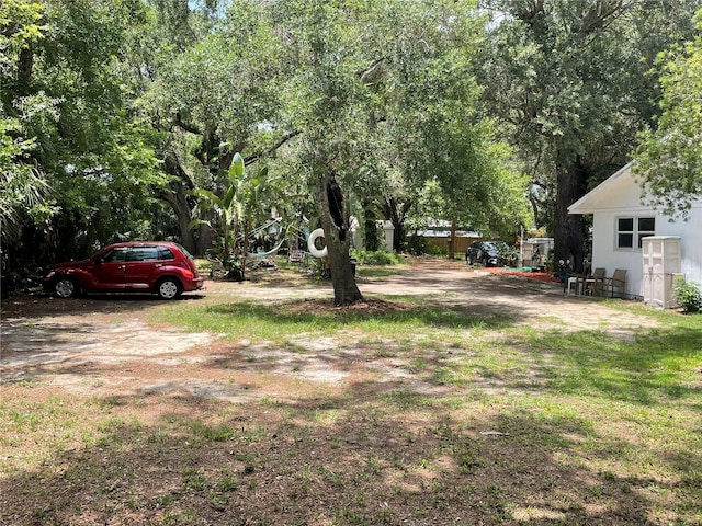 578 3rd St, Daytona Beach, FL 32117 - view of yard