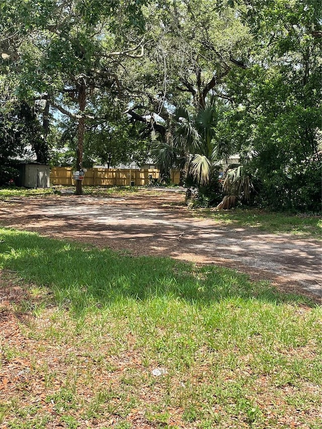 578 3rd St, Daytona Beach, FL 32117 - view of yard