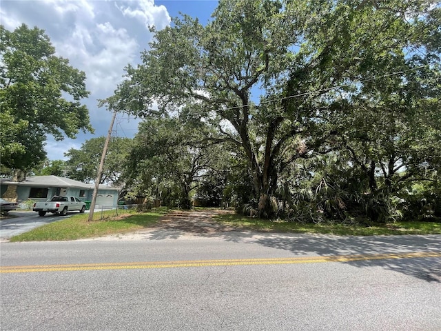 578 3rd St, Daytona Beach, FL 32117 - view of front of home featuring an attached garage and driveway