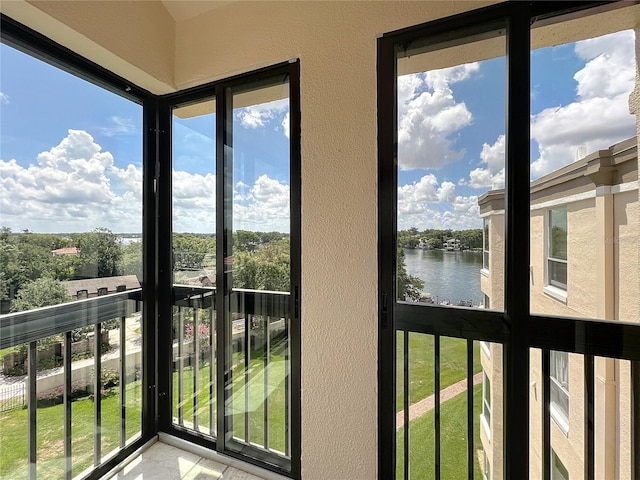 204 Quayside Cir Unit 601, Maitland, FL 32751 - balcony featuring a water view