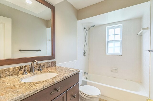 403 Broadview Ave, Altamonte Springs, FL 32701 - full bath featuring vanity and shower / washtub combination