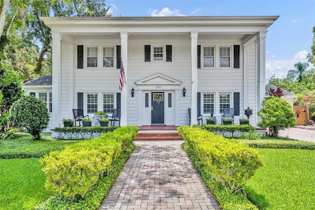 624 Richmond St, Orlando, FL 32806 - view of greek revival house