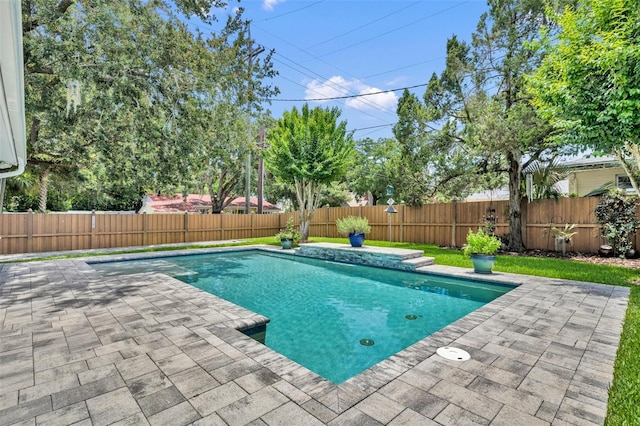 624 Richmond St, Orlando, FL 32806 - view of swimming pool with a patio area and a fenced backyard
