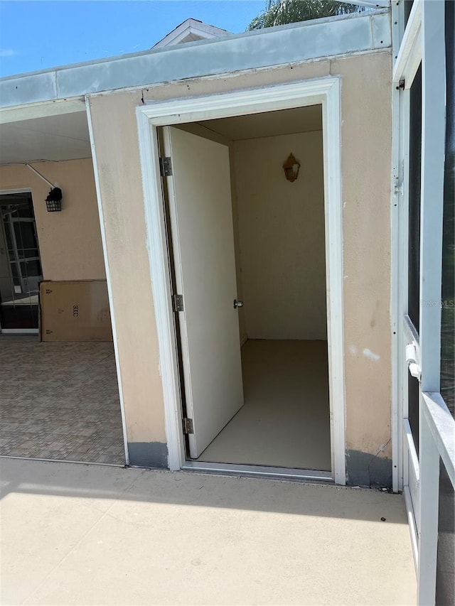 2421 Queenswood Cir, Kissimmee, FL 34743 - entrance to property