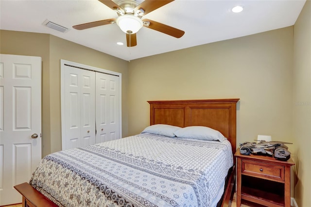 bedroom with a closet, a ceiling fan, and recessed lighting