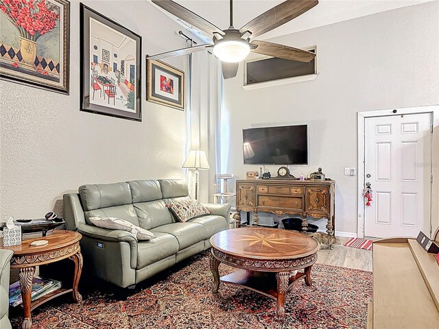 219 E Fern Dr, Orange City, FL 32763 - photo 5