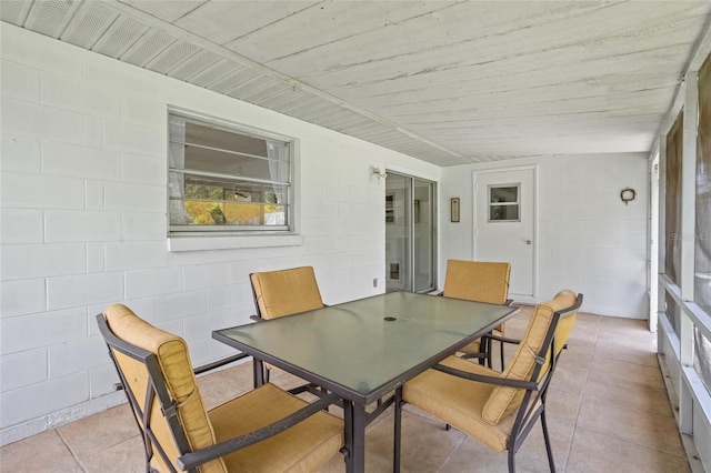 8116 Parrot Dr, Orlando, FL 32825 - sunroom / solarium with outdoor dining area