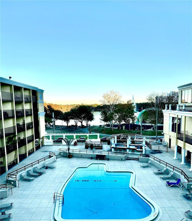 151 E Washington St Unit 508, Orlando, FL 32801 - community pool with a patio area