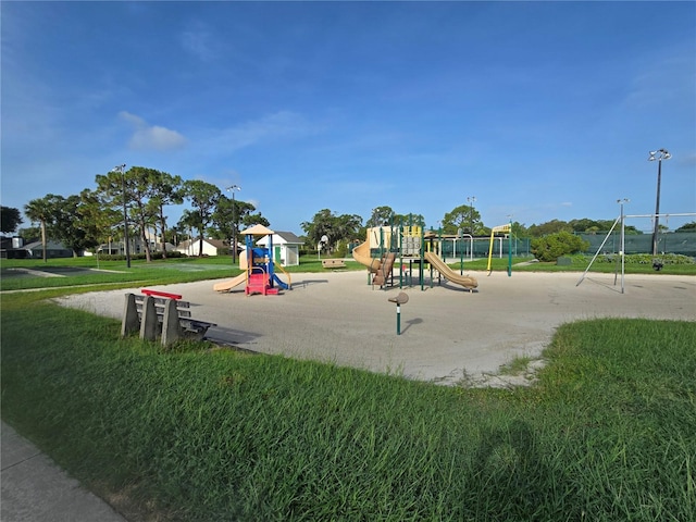 3030 Clubview Dr Unit Ge, Orlando, FL 32822 - community play area featuring a lawn
