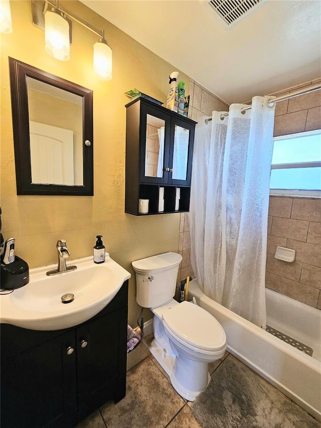 5037 S Obispo Cir, Labelle, FL 33935 - full bathroom featuring shower / bath combo, vanity, and tile patterned flooring
