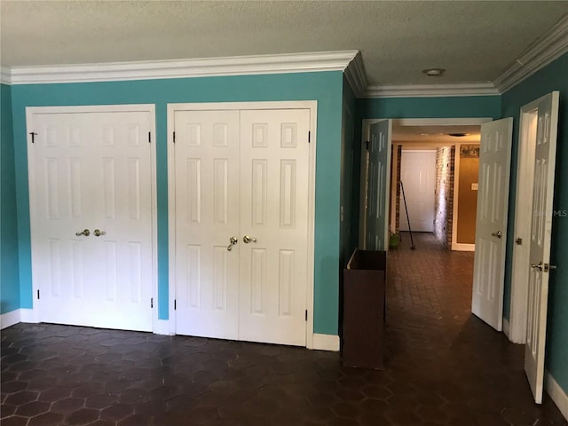 1910 NW 13th Pl, Ocala, FL 34475 - hall featuring ornamental molding and a textured ceiling