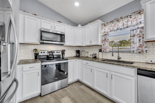 3043 Mapleshade St, Deltona, FL 32738 - photo 14