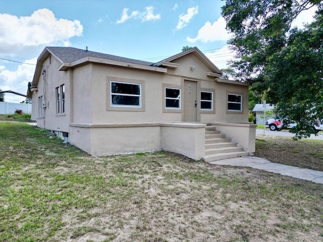 1020 E Main St, Haines City, FL 33844 - bungalow featuring stucco siding