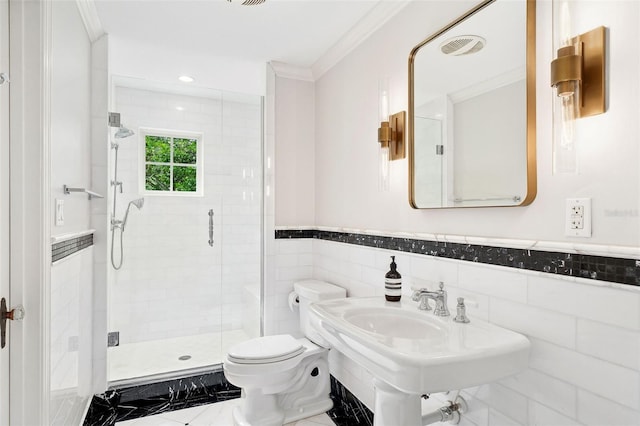 1011 Lake Davis Dr, Orlando, FL 32806 - bathroom featuring a shower stall, crown molding, wainscoting, tile walls, and recessed lighting