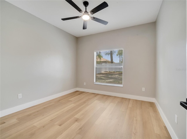 2823 NE 24th Pl, Ocala, FL 34470 - spare room featuring light wood-type flooring and a ceiling fan