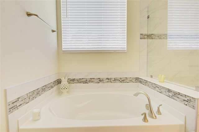 1774 Pasture Loop, Oviedo, FL 32765 - bathroom featuring a bath