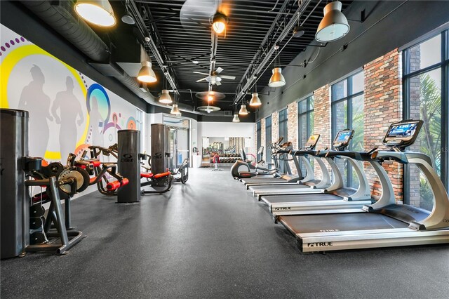 812 Benoi Dr, Davenport, FL 33896 - workout area with a high ceiling