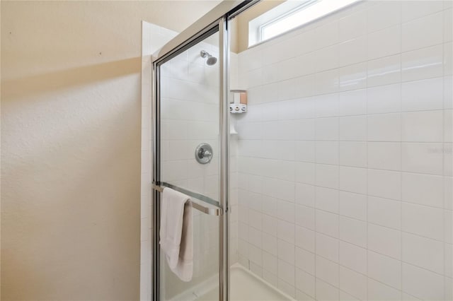 2616 Bowring St, Kissimmee, FL 34747 - full bath featuring a stall shower