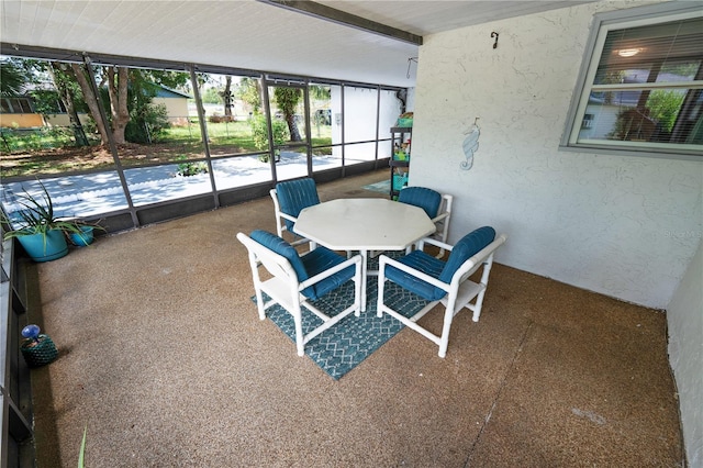 543 Silver Crse, Ocala, FL 34472 - sunroom with outdoor dining space