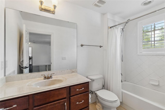 530 Harriswood Ct, Davenport, FL 33837 - full bathroom with vanity and shower / tub combo with curtain