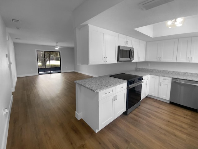 12800 Kellywood Cir, Hudson, FL 34669 - photo 10