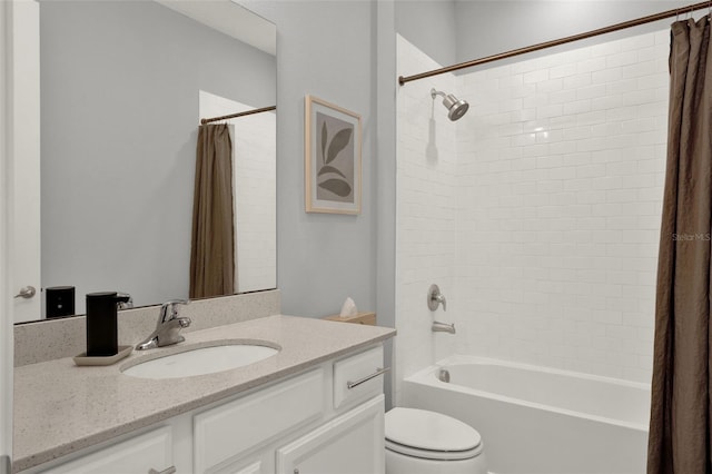 1061 Castlevecchio Loop, Orlando, FL 32825 - bathroom with vanity and shower / bath combination with curtain