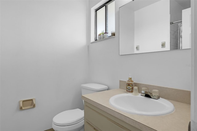 7344 Swallow Run Unit 7344, Winter Park, FL 32792 - bathroom with toilet and vanity