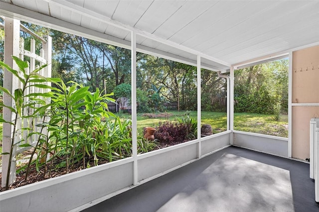 815 E 11th Ave, Mount Dora, FL 32757 - unfurnished sunroom featuring healthy amount of natural light