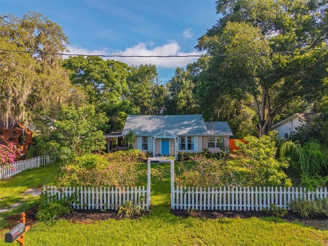 815 E 11th Ave, Mount Dora, FL 32757 - view of front of property