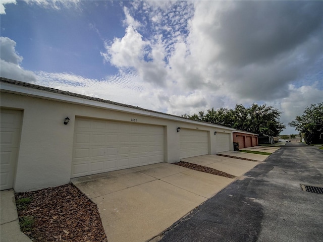 7462 Bentonshire Ave, Windermere, FL 34786 - view of garage
