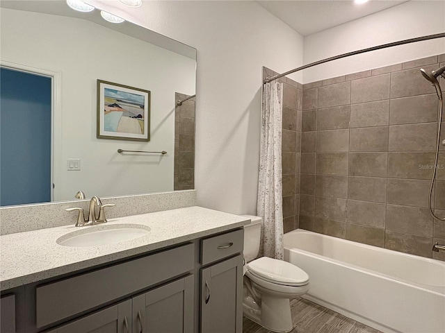4171 Via Sienna Cir, Sarasota, FL 34243 - bathroom with vanity, shower / tub combo, and wood finished floors