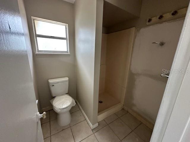 4732 Luce Rd, Lakeland, FL 33813 - bathroom featuring tile patterned flooring and a shower stall