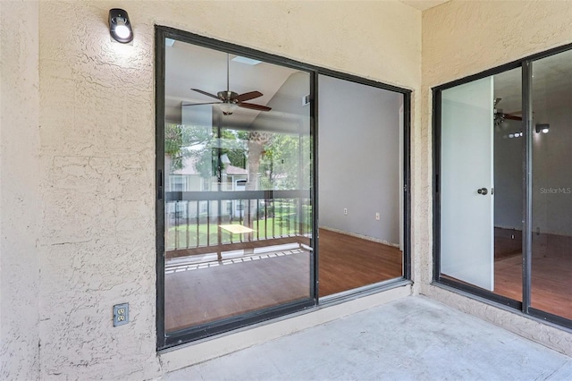 3118 S Semoran Blvd Unit 2, Orlando, FL 32822 - doorway to property featuring stucco siding