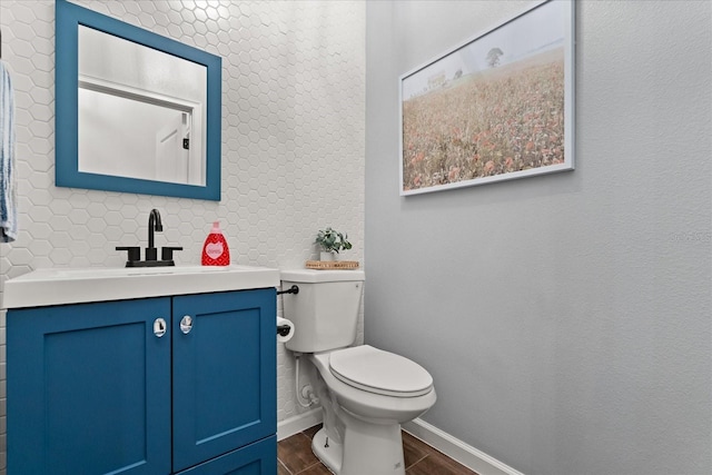 922 Grazie Loop, Davenport, FL 33837 - half bath featuring wood finished floors and vanity