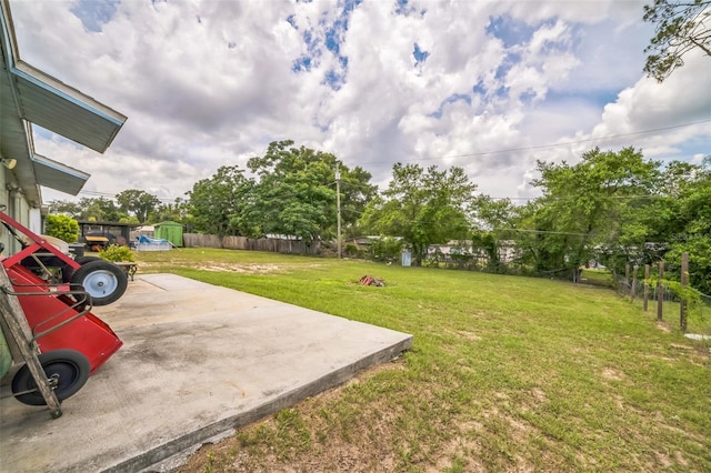6401 Fortune Ln, Apopka, FL 32712 - view of yard featuring a patio
