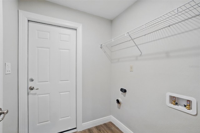 841 Wesson Ct, Casselberry, FL 32707 - laundry area featuring wood finished floors, hookup for a washing machine, and hookup for an electric dryer