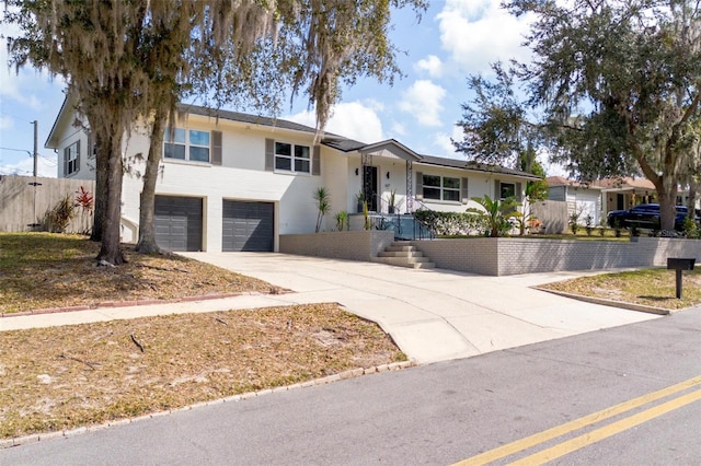 627 N Cherokee Ave, Deland, FL 32724 - photo 2