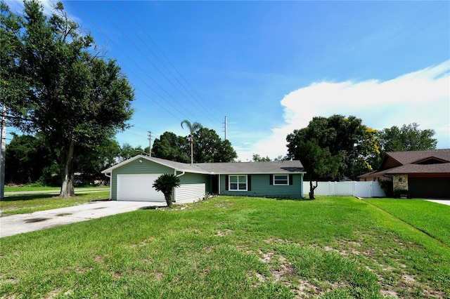5472 E Grant St, Orlando, FL 32812 - ranch-style home with driveway