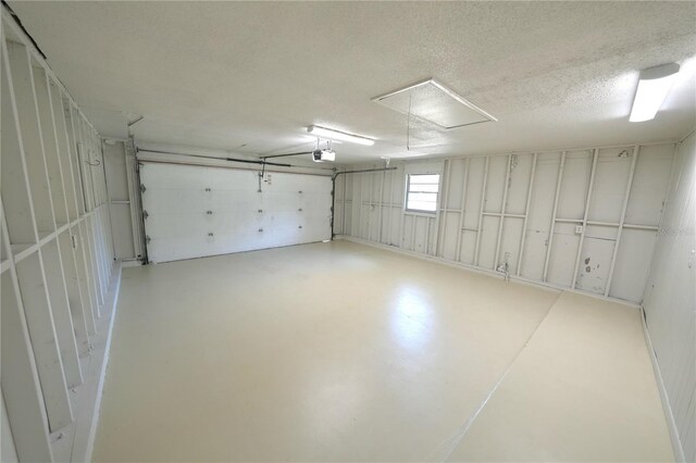 5472 E Grant St, Orlando, FL 32812 - garage with a garage door opener