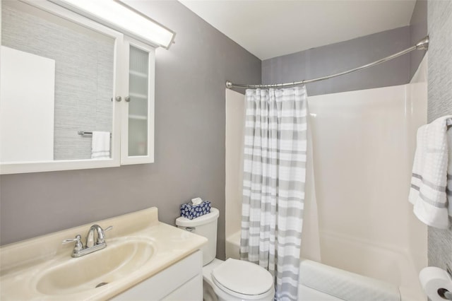 2400 Forest Dr Unit 219, Inverness, FL 34453 - full bathroom with shower / bath combination with curtain and vanity